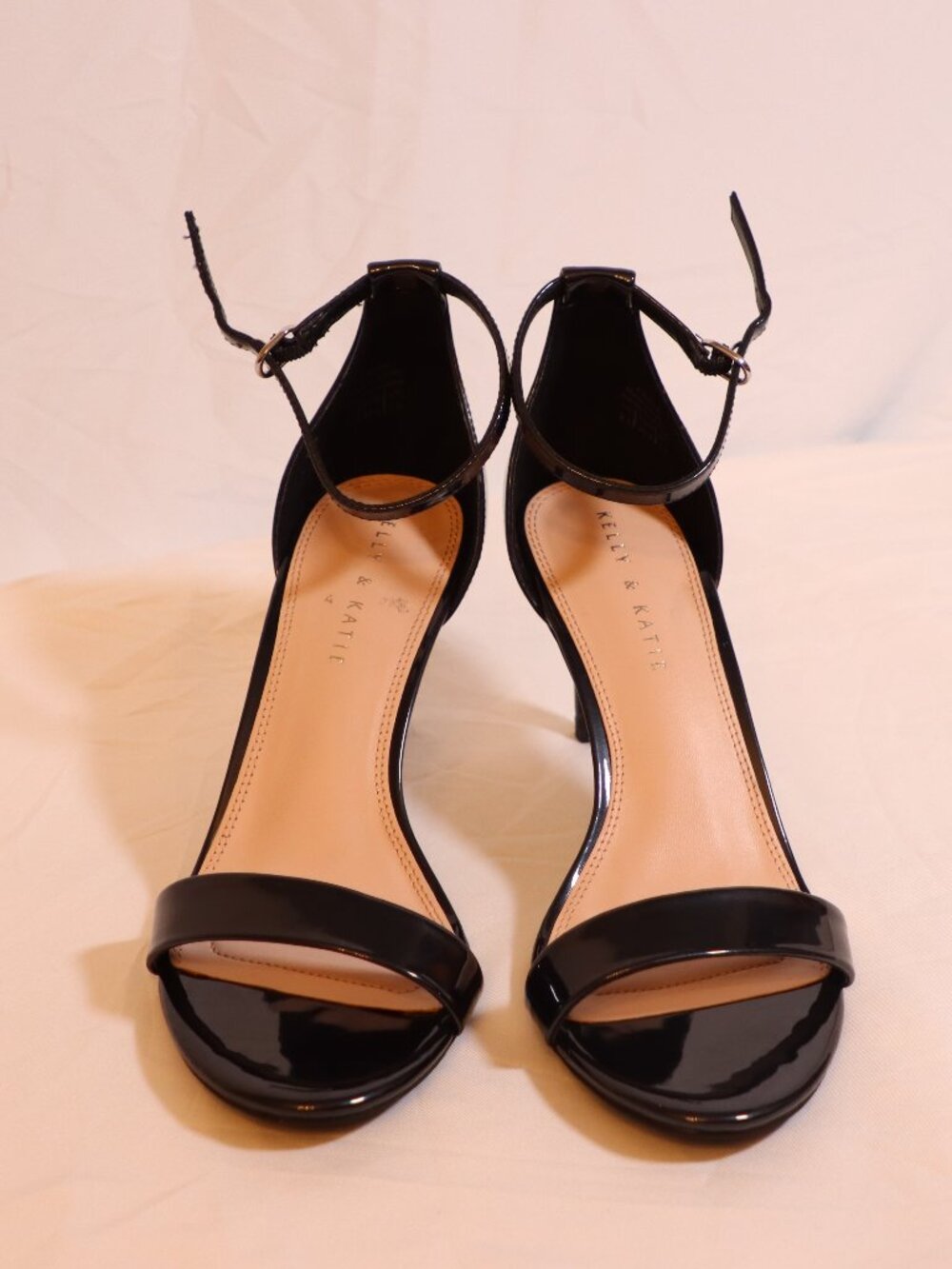 Sleek Faux Patent Navy Kelly and Katie "Kirstie" Size 9.5 Heels